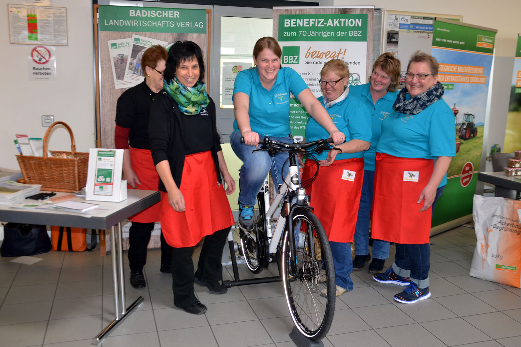 Die Landfrauen des Bezirks Konstanz nahmen auch an der Rad-Aktion teil.